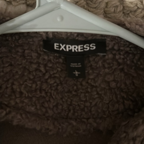 NWT Express Sherpa Blazer in dark‎ taupe, mauve pink Large - Picture 6 of 6